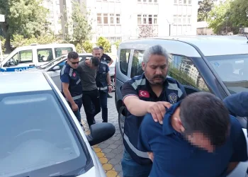 Samsun’da 6 kişinin yaralandığı silahlı çatışmayla ilgili 8 kişi adliyeye sevk edildi