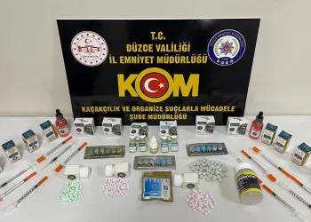 Cinsel içerikli ilaçlar polis baskınında ele geçirildi