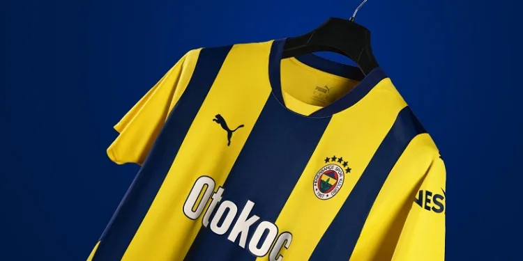 Fenerbahçe, yeni sezon formalarını tanıttı