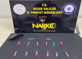 Düzce’de yakalanan uyuşturucu satıcısı tutuklandı