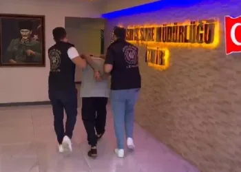 Karısını öldürmek için cezaevinden firar etmiş