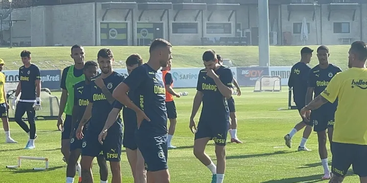 Fenerbahçe sezonu Topuk Yaylası’nda açtı