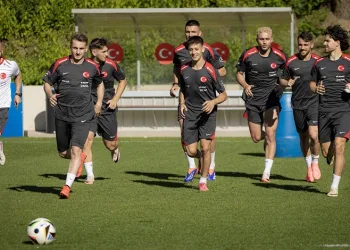 A Milli Futbol Takımı, Çekya maçı hazırlıklarını sürdürdü