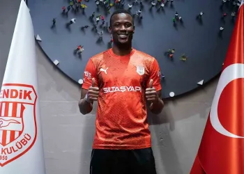 Sivasspor Mame Thiam ile ilgileniyor