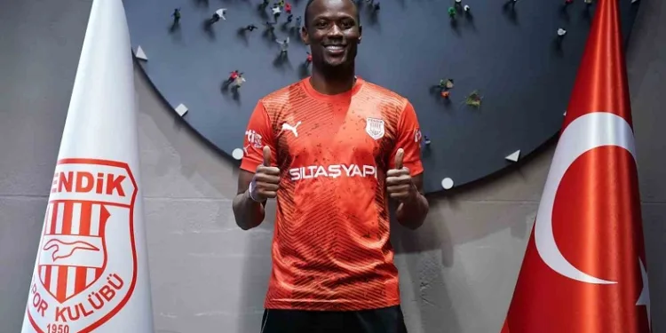 Sivasspor Mame Thiam ile ilgileniyor