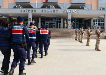 Edirne’de yakalama kararı bulunan 124 kişi yakalandı