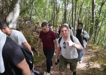 Gençler doğa için yürüdü