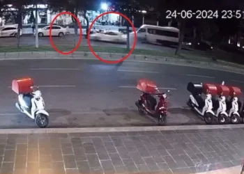 Diyarbakır’da yol kenarında bekleyen vatandaş ölümden kıl payı kurtuldu