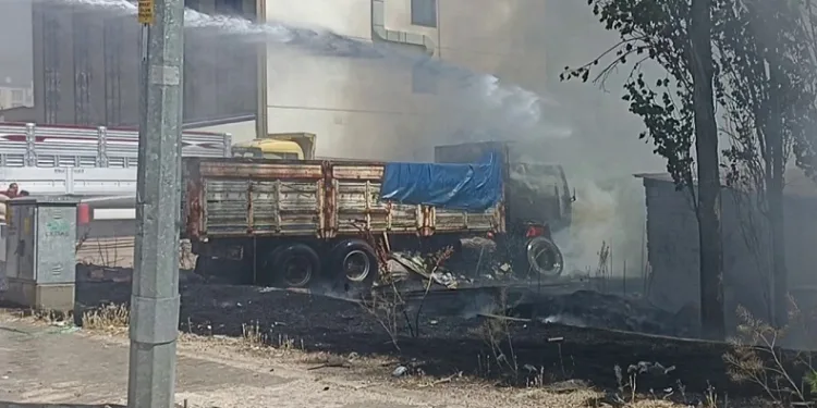 Sivas’ta korkutan yangın