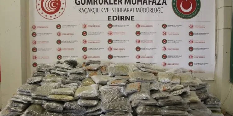 Kapıkule’de 635 kilo esrar ele geçirildi