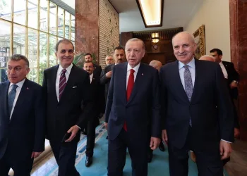 Cumhurbaşkanı Erdoğan, TBMM Başkanı Kurtulmuş’u ziyaret etti