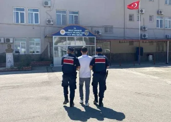 Hakkında 13 yıl hapis cezası bulunan şahıs jandarmaya takıldı