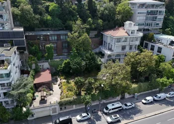 Firari Akın İpek’in Bebek’teki yalısını Tayvanlılar aldı