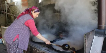 Karnavas’ta pekmez zamanı