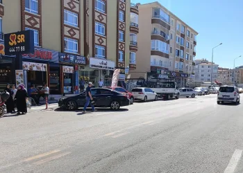 Tırın altında ezilen yaşlı kadın hayatını kaybetti