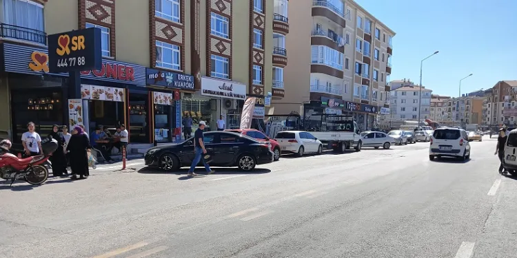 Tırın altında ezilen yaşlı kadın hayatını kaybetti