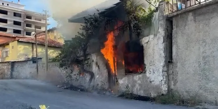Kırıkkale’de ev yangını