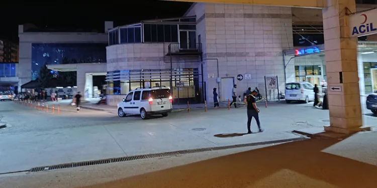 Siirt’te iş makinesinden düşen kütle sonucu bir kişi hayatını kaybetti