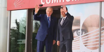 Cumhurbaşkanı Erdoğan 18 yıl sonra CHP’de