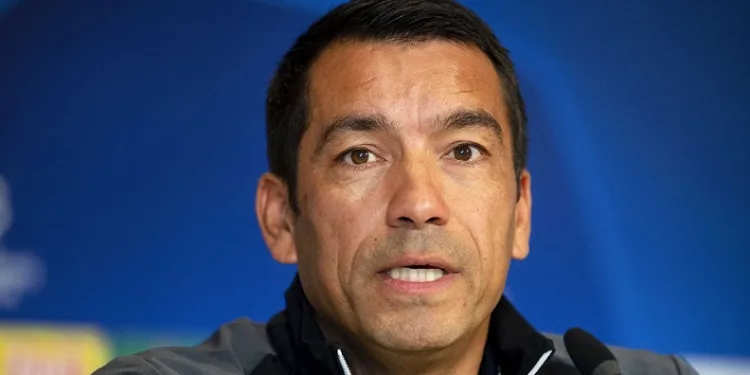 Beşiktaş’ın yeni teknik direktörü Giovanni van Bronckhorst oldu
