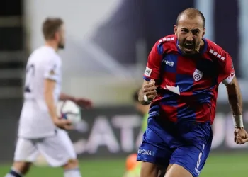 Bursaspor ilk transferini açıkladı