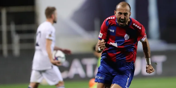 Bursaspor ilk transferini açıkladı