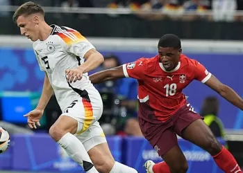 Almanya liderliği 90+2’de buldu