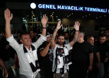Beşiktaş’ın yeni transferi Rafa Silva İstanbul’da