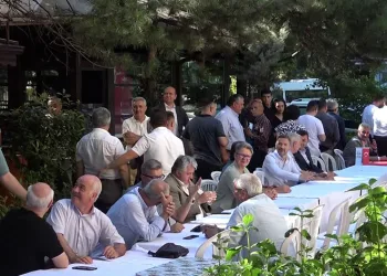 Balkan Türkleri bayramlaşma töreninde bir araya geldi