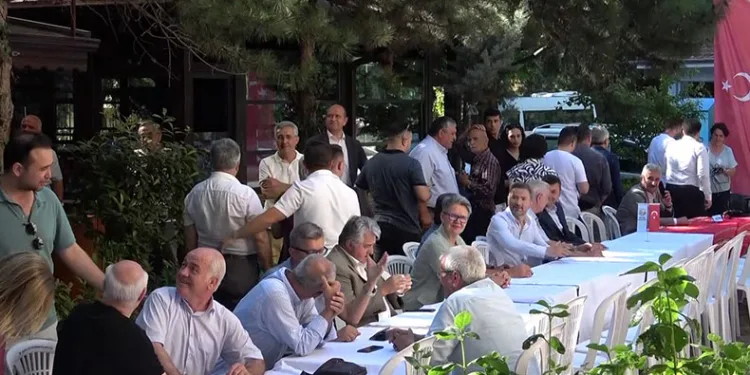 Balkan Türkleri bayramlaşma töreninde bir araya geldi