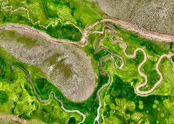 Ağrı’nın volkanik platolarındaki menderesler dronla görüntülendi