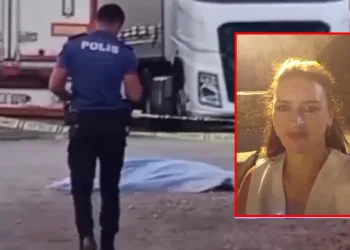Eski eşini bıçaklayıp, ölene kadar başında bekledi