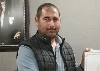 Bursa’da muhtar silahla vuruldu