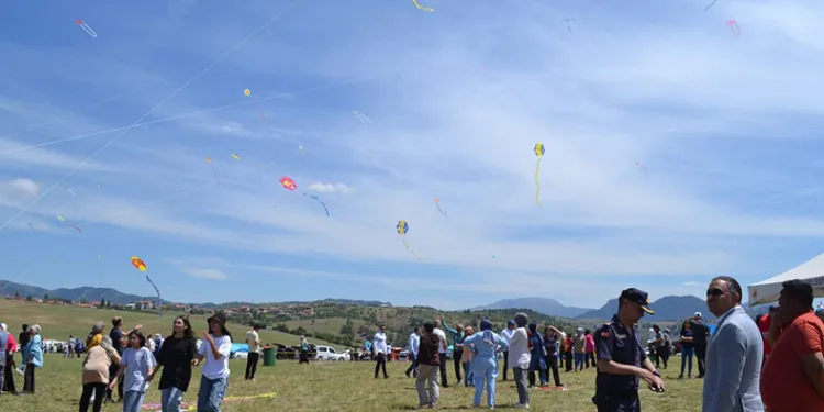 Isparta’da Uçurtma Şenliği düzenlendi