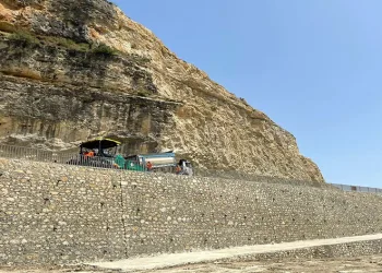 Heyelan riski olan yolda çalışma yapıldı