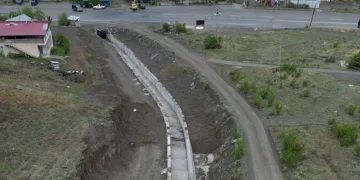 Sel felaketlerinin önüne kanal ile  geçildi