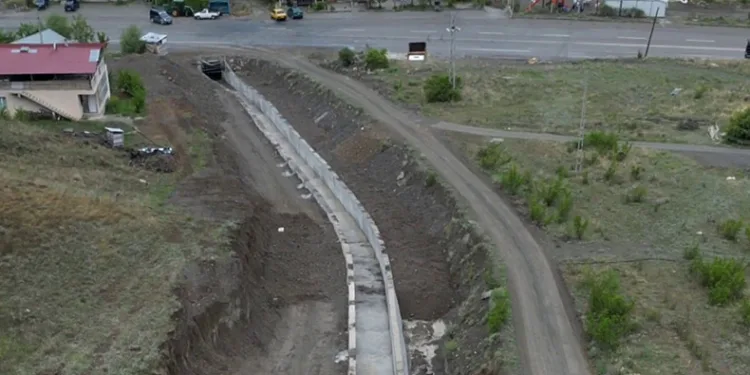 Sel felaketlerinin önüne kanal ile geçildi