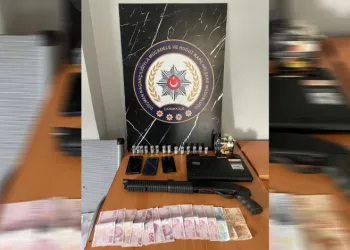 Çanakkale, İzmir ve Muğla’da kaçak göçmen operasyonu