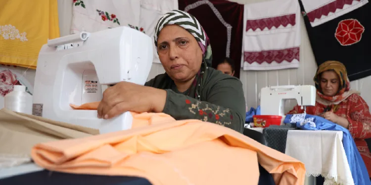 afetzede kadınlar, ilmek ilmek stres atıyorlar