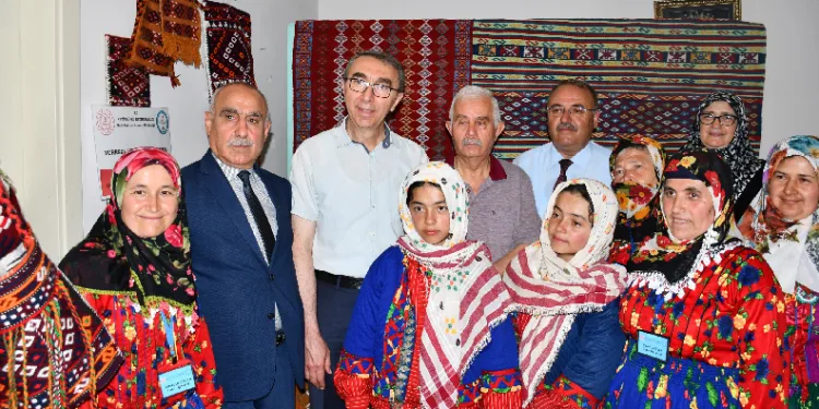 Kursiyerlerin ürünleri görücüye çıktı