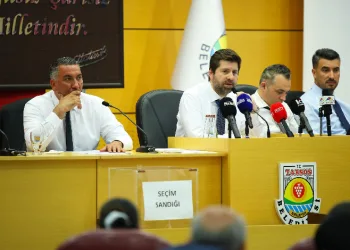 Boltaç: "Tiyatro Müdürlüğü kapatılmadı"