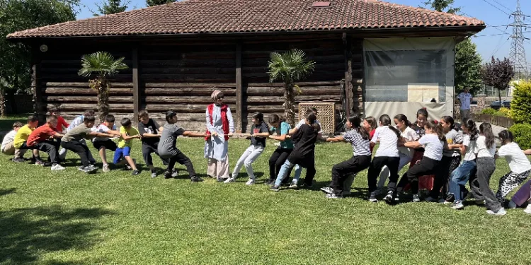 ÇEDES öğrencileri doyasıya eğlendi