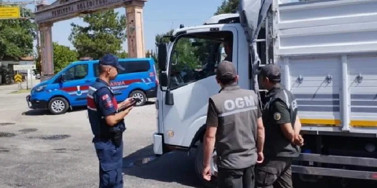 Yeşil Vatanı korumak için yollarda nöbet tutuluyor