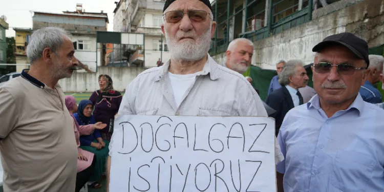 20 yıldır doğalgaz bekliyor