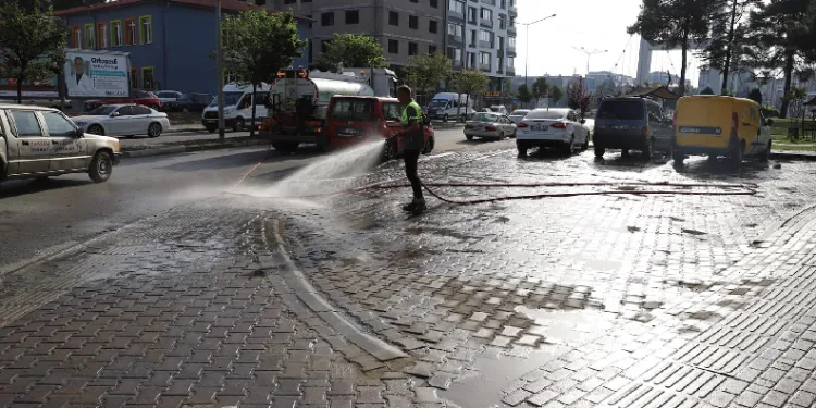 Çarşamba'da temizlik çalışması