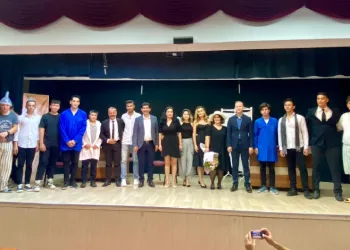 Köyceğiz’de öğrencilerin tiyatro gösterisi
