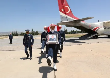 Gökhan Özen'in naaşı Eskişehir'e getirildi