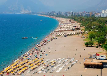 Bayram tatili sonrası sahiller turistlere kaldı