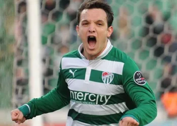 BURSASPOR KULÜBÜ, BU GÖRSELLE BATALLA'YI DUYURDU. (BARIŞ YALIM/BURSA-İHA) Bursaspor'un yeni teknik direktörü efsane ismi Pablo Martin Batalla oldu.