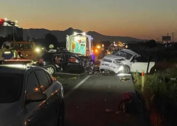 Konya’da 2 otomobil çarpıştı: 4 ölü